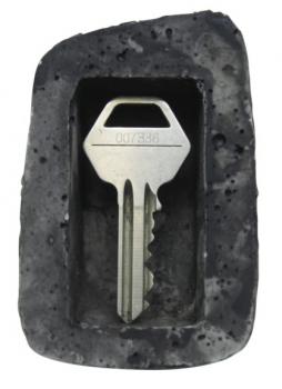 Schlüssel Versteck als Stein getarnt im 12er T-Dsp.