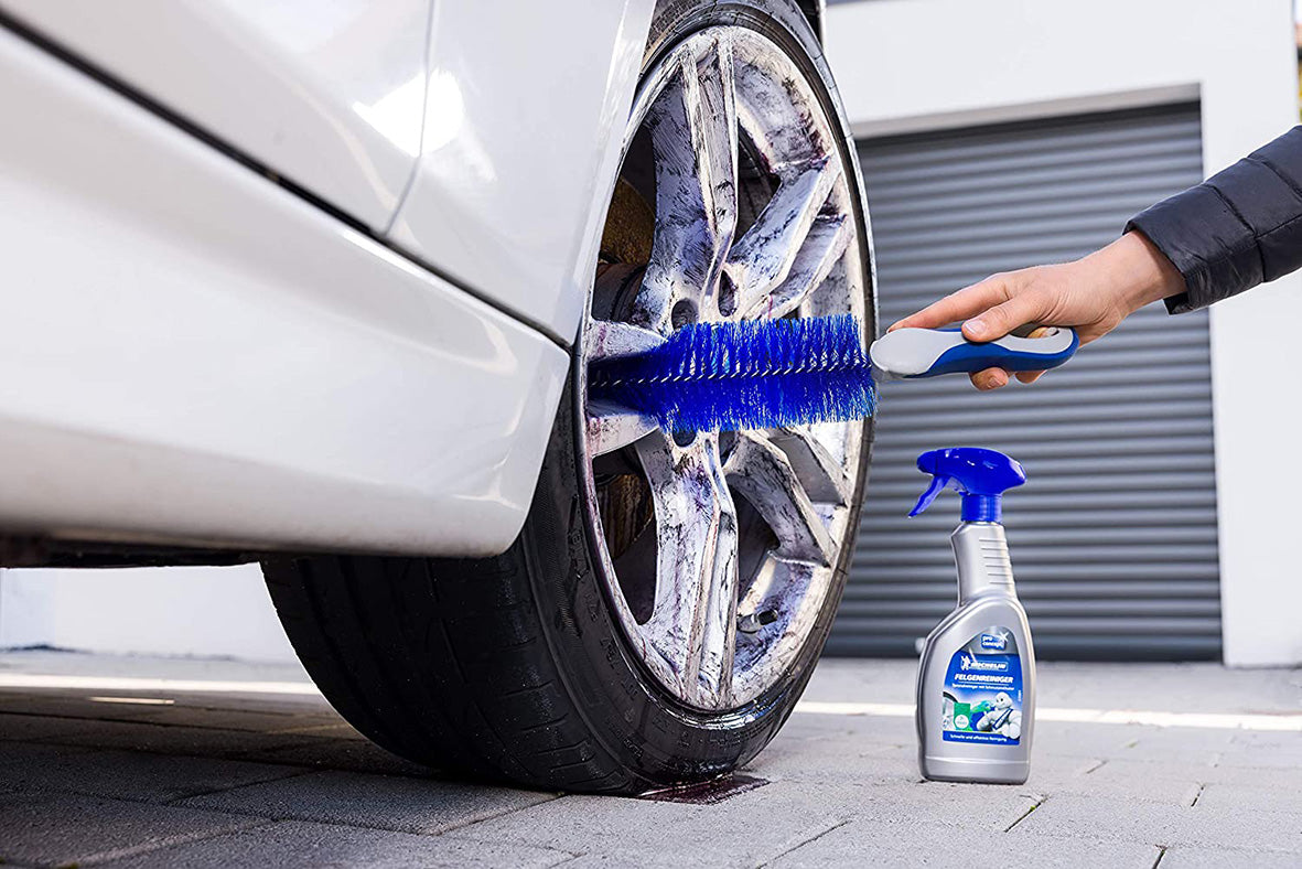 MICHELIN Felgenreiniger PROFFESIONAL Säurefrei für Stahl, Alu-, Chrom- und lackierte Felgen 650ml Sprühflasche